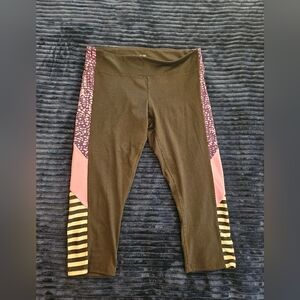 Champion duodry leggings. XL,  Black Pink Purple,3/4 Length
